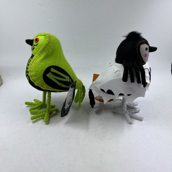 Featherly Friends XRay Skiiter Bird Figurine Target 2024 Hyde‎ & Eeek - Picture 3 of 9